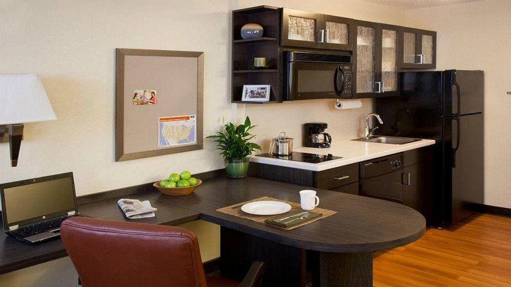 Sonesta Simply Suites Chicago Уокиган Екстериор снимка