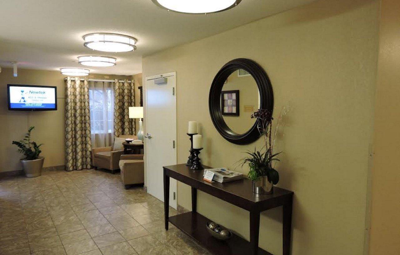 Sonesta Simply Suites Chicago Уокиган Екстериор снимка