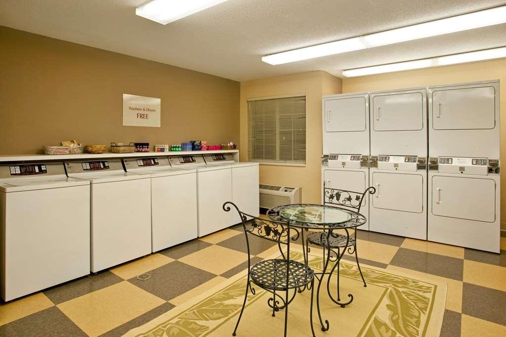 Sonesta Simply Suites Chicago Уокиган Екстериор снимка