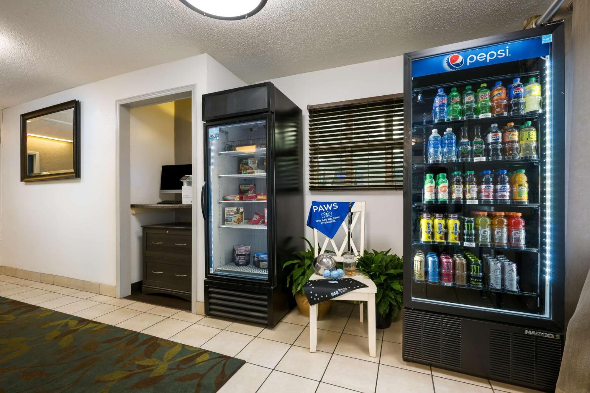 Sonesta Simply Suites Chicago Уокиган Екстериор снимка